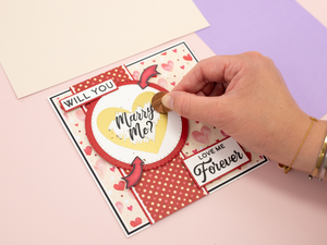 Crafters Companion - Scratch Reveal Cardmaking Kit - Happy Valentines!