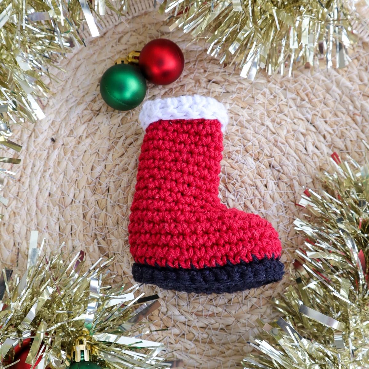 Hoooked Crochet Kit - Christmas Ornaments