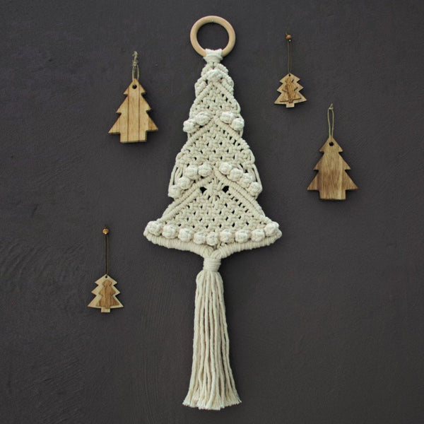 Hoooked Macramé Kit - Christmas Tree -Crafter's Companion US