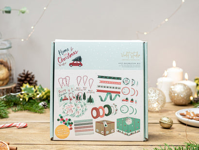 Violet Studios Gift Decorating Bundle - Home for Christmas